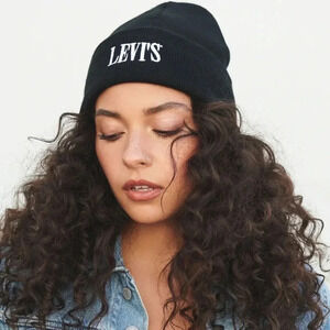 🧢Brandnew  LEVI'S BEANIE